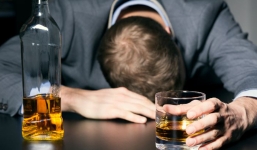 What happens to your health if you ditch alcohol for a month