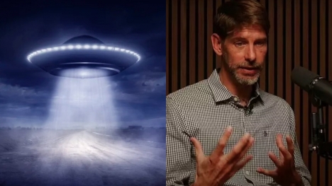 Former US Air Force officer insists on seeing a ‘floating red’ UFO in California sky, leaving patrols screaming and scared 