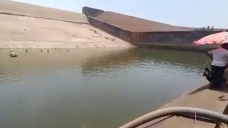 India official suspended after draining reservoir to find his lost phone