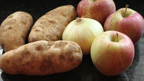 People are just discovering that without smell, apple, onion and potato have the same taste