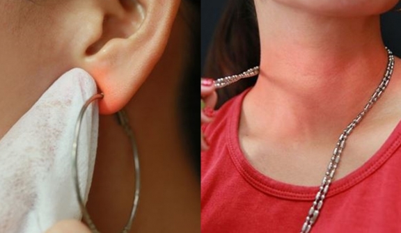 you should take your jewelry off before sleeping, here’s why