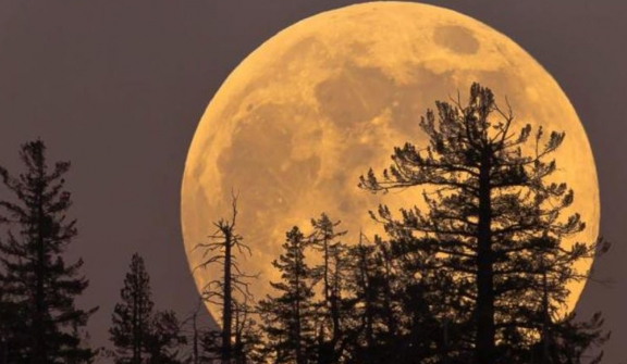 The final supermoon of 2023 rises this evening