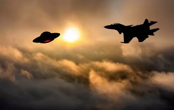 Former US Air Force officer insists on seeing a ‘floating red’ UFO in California sky, leaving patrols screaming and scared 4
