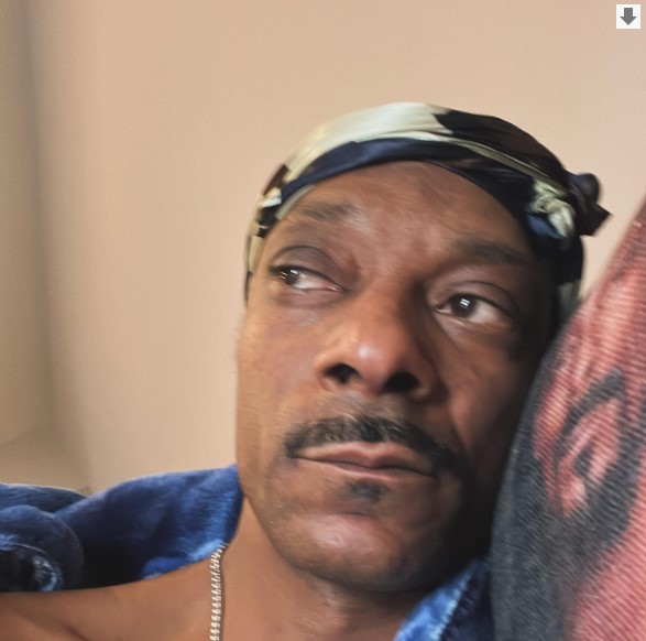 Snoop Dogg announced he is giving up smoking weed 3