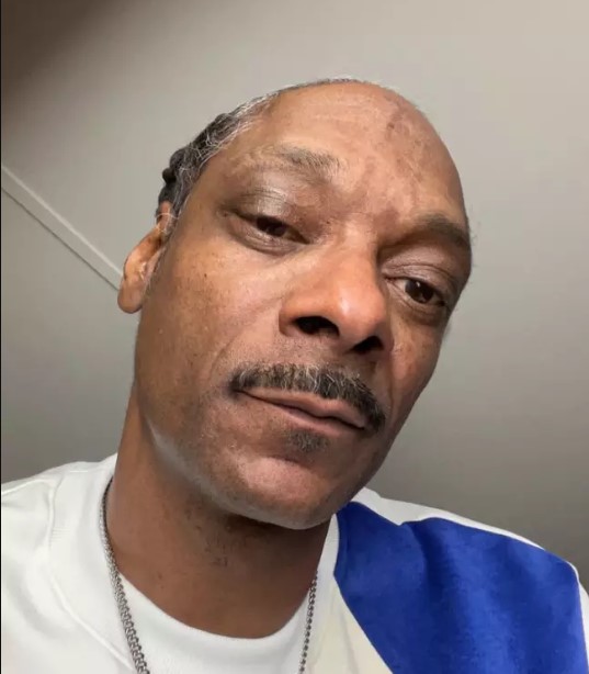 Snoop Dogg announced he is giving up smoking weed 4