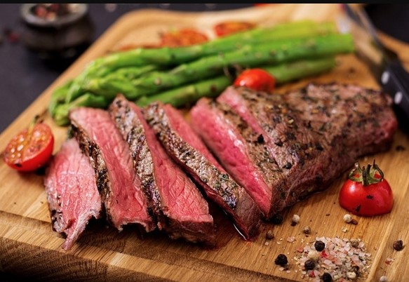 Scientists suggest using microwave to cook the perfect steak 1