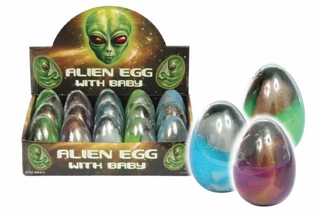 The unsolved mystery behind the toy alien egg in the 90s 4