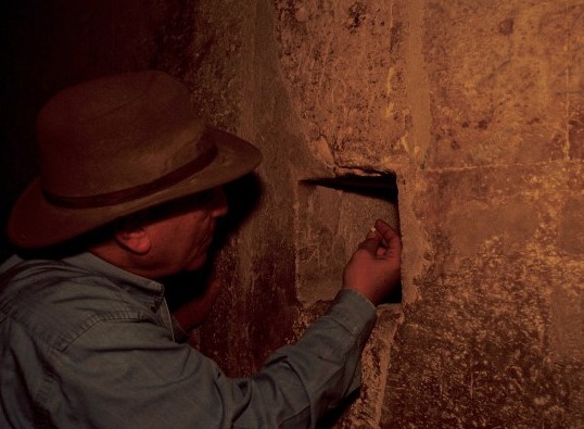 Archeologists first unlocked mysterious doors in Great Pyramid of Giza 4