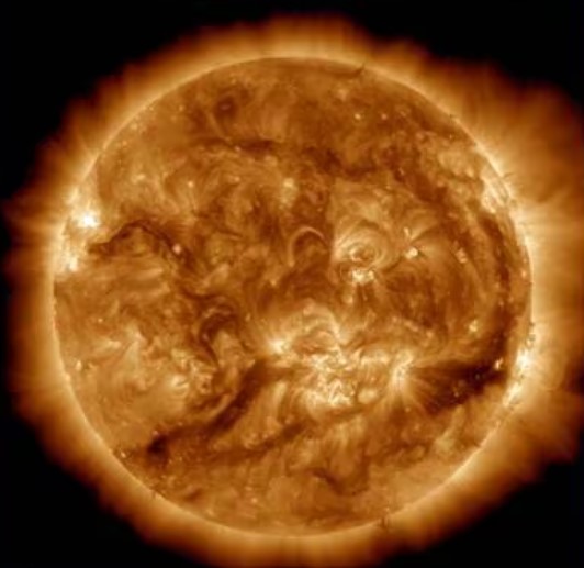Giant hole the size of 60 Earths has emerged in the Sun 2