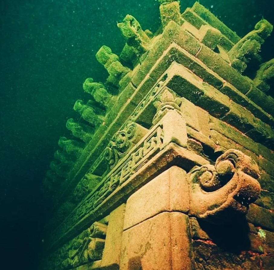 Researchers discover perfectly preserved 600-year-old underwater city forgotten for decades 4
