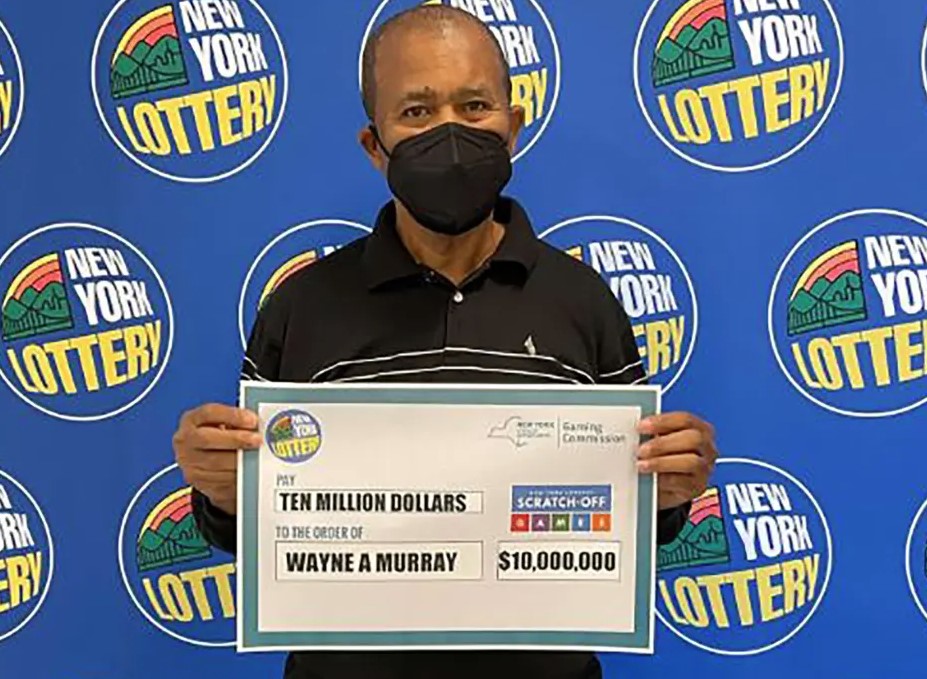 Brooklyn store sold two $10M lottery tickets to the same customer but has yet to be tipped by the winner 3