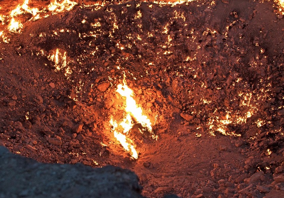 First man enters 1,000C Turkmenistan's 'Door to Hell' discloses the mysteries he found inside 4