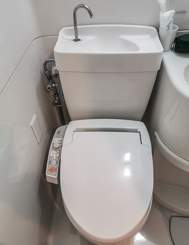 Why Japanese integrate hand-wash sinks with toilets? 4