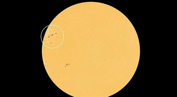 Massive sunspot 15 times wider than Earth spotted on the Sun, potentially harmful to Earth 3