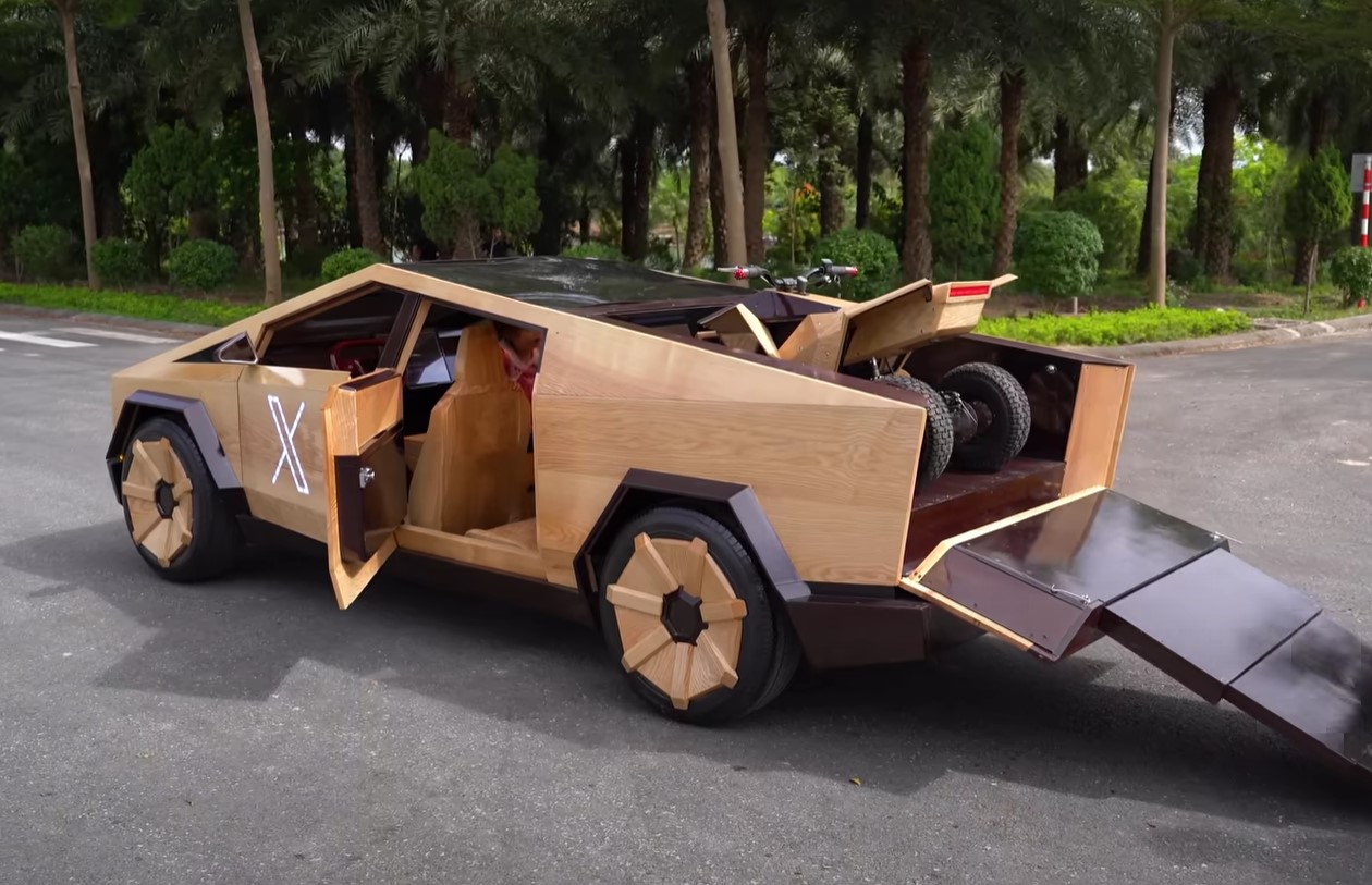 Man left people stunned after creating woody Cybertruck with fully functional for $15,000 3
