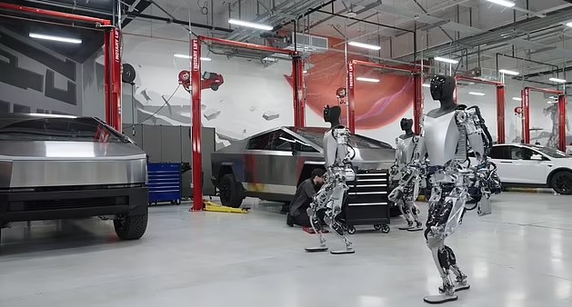 Tesla factory worker attacked by robot at a factory in Texas 1