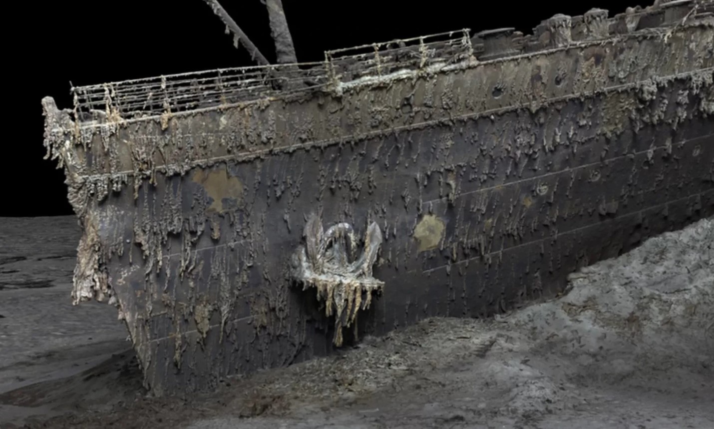 Why are there no missing human remains in the Titanic wreckage? 2