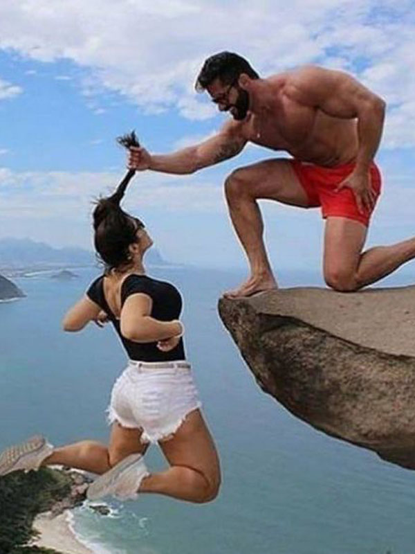 15+ most baffling photos that make your two hemispheres fight each other 7