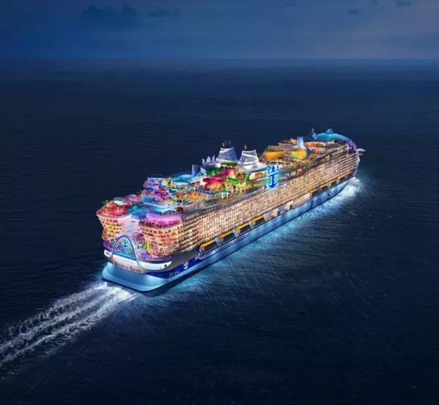 Photos inside world's largest cruise ship before setting sail left people amazed 1