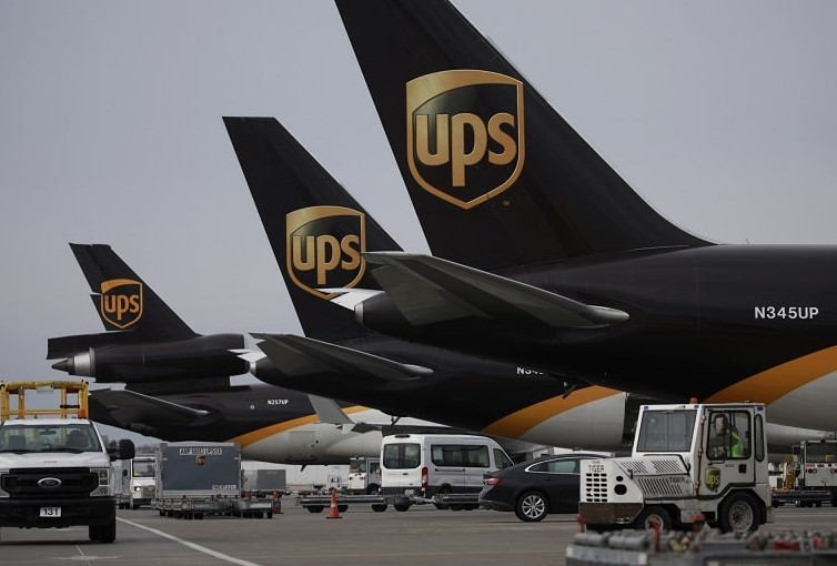 UPS fired 12,000 workers to cut labor expenses after revenue dropped greatly 4