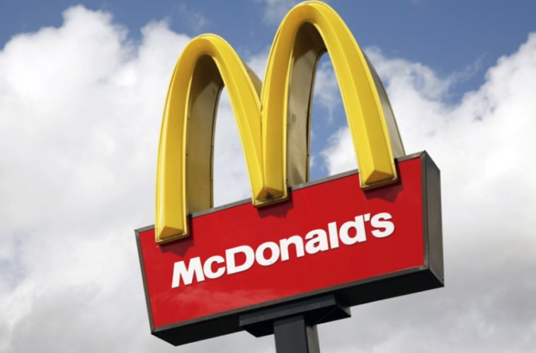McDonald's changes its iconic name to become WcDonald's inspired anime movie 3