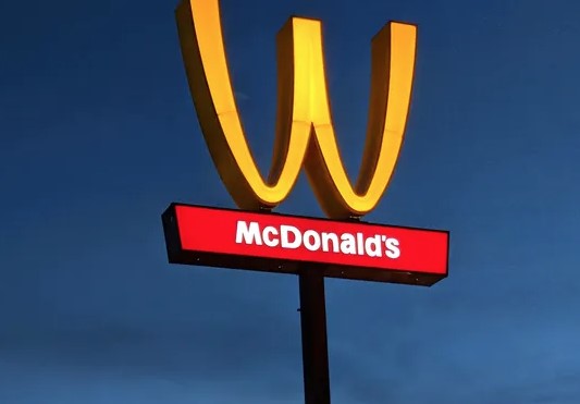 McDonald's changes its iconic name to become WcDonald's inspired anime movie 1