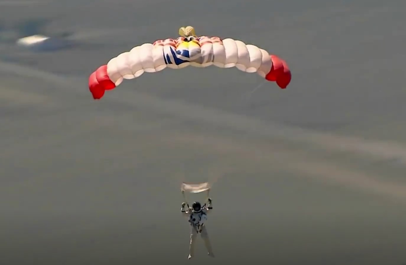 Man broke sound barrier and set world records during his free-fall from space 4