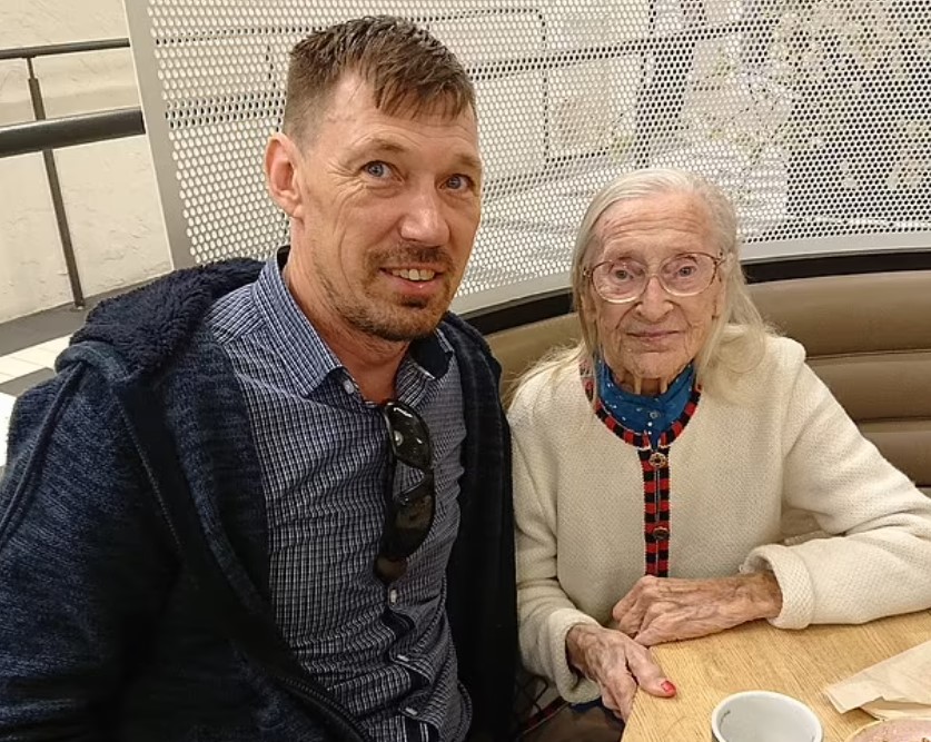 48-year-old man fights for visa to be allowed to stay in country with his 104-year-old girlfriend 2