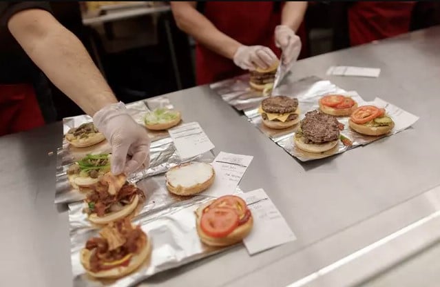 Five Guys explains why it charges so expensive after being slammed over 'out of control' prices of one meal 4