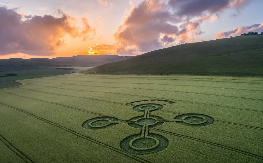 People are just learning why they never hear about crop circles anymore 1