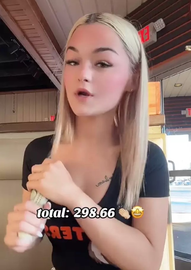 Waitress leaves people in awe as she reveals how much she made from tips in one shift 4