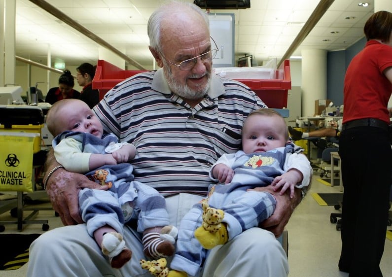 Man saves the lives of 2.4 million babies after donating 'special' blood type every week for 60 years 3