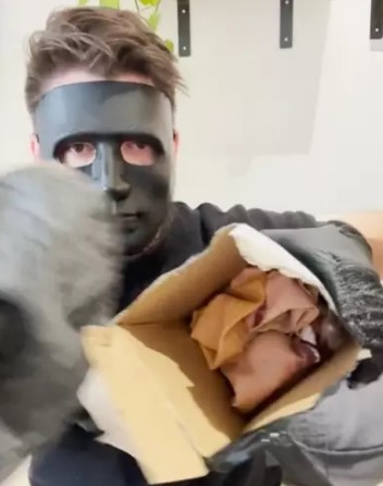 Man left people stunned after buying freaky things from mystery boxes on the dark web 3