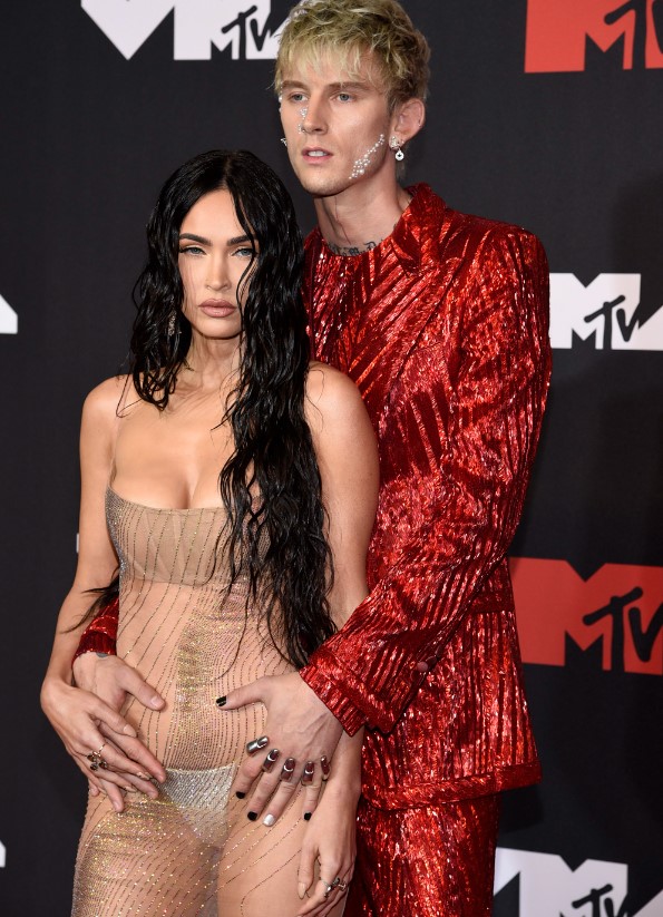 Megan Fox issues 'disgusting' X-rated reason for why she drank Machine Gun Kelly's blood 4