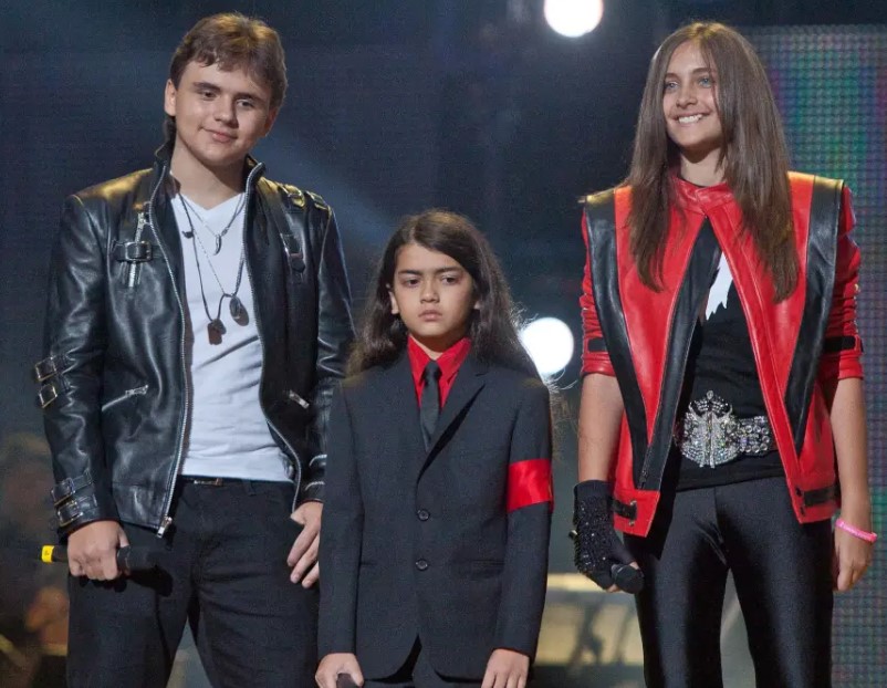Michael Jackson's son sues grandma Katherine due to the King of Pop’s estate funds 3