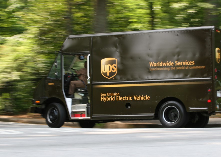 People are just learning why UPS drivers rarely ever turn left 4