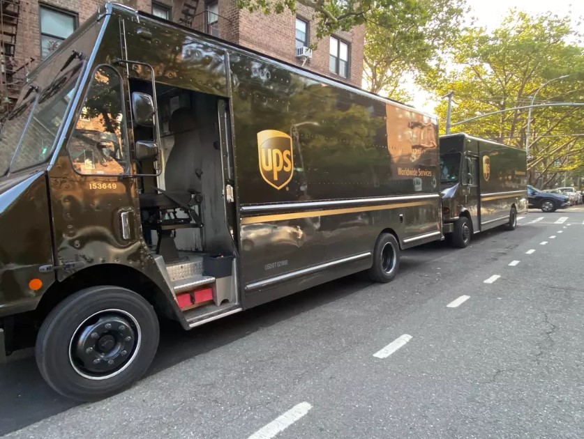 People are just learning why UPS drivers rarely ever turn left 1