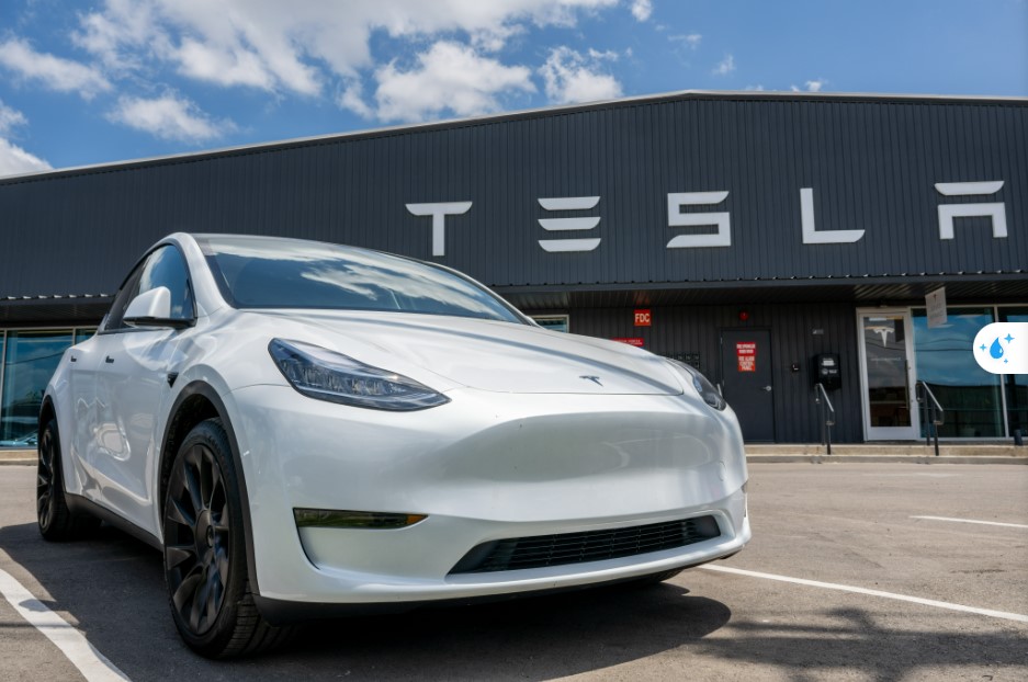 Tesla driver left people in awe after sharing their first electric bill 5