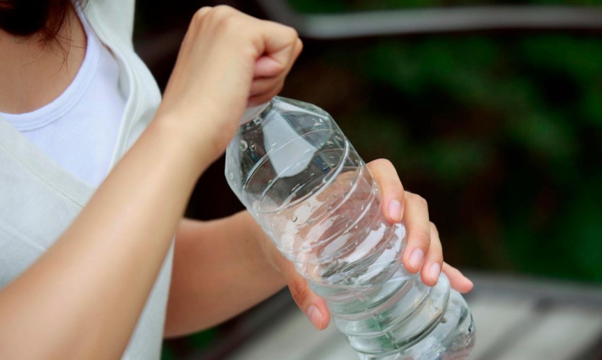 People stunned after learning how bottled water is actually made 2