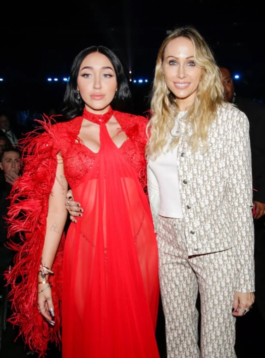 Miley Cyrus's mom Tish reveals marriage issues after mess of new husband and her daughter's relationship 6