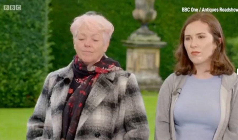 Antiques Roadshow episode at Newby Hall featured a woman's discovery of her late grandfather's medallion. Image Credit: BBC