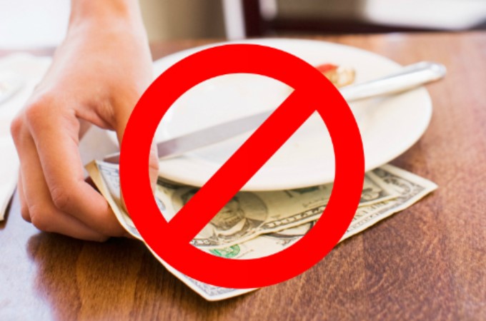 People baffled after realizing tipping was once banned for its illegality in six states 2