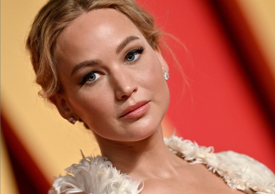 Jennifer Lawrence confesses to not understanding film she starred in despite sleeping with director 4