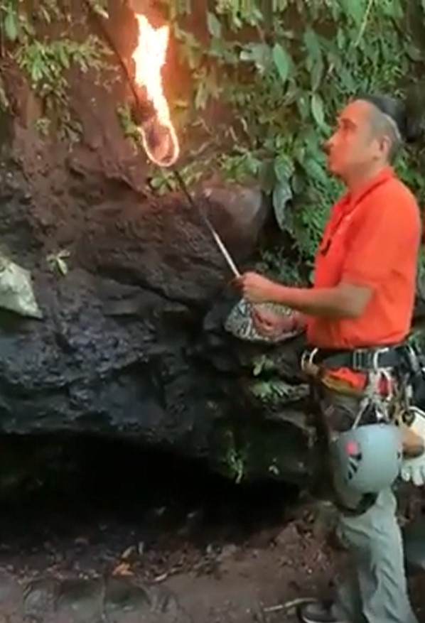 Man shows why it is unsafe to enter empty caves, as air inside can be fatal 1