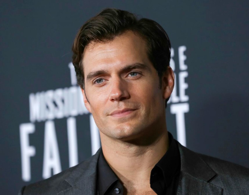 Henry Cavill excitedly announces he's expecting first child with girlfriend Natalie Viscuso 5