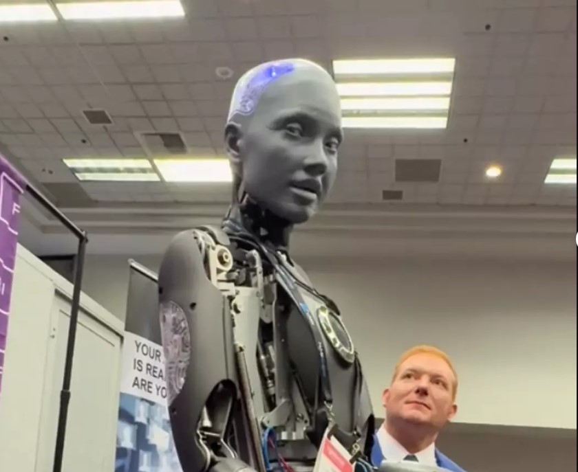 Cutting-edge AI robot delivers unsettling response when asked if it can create more of itself 3