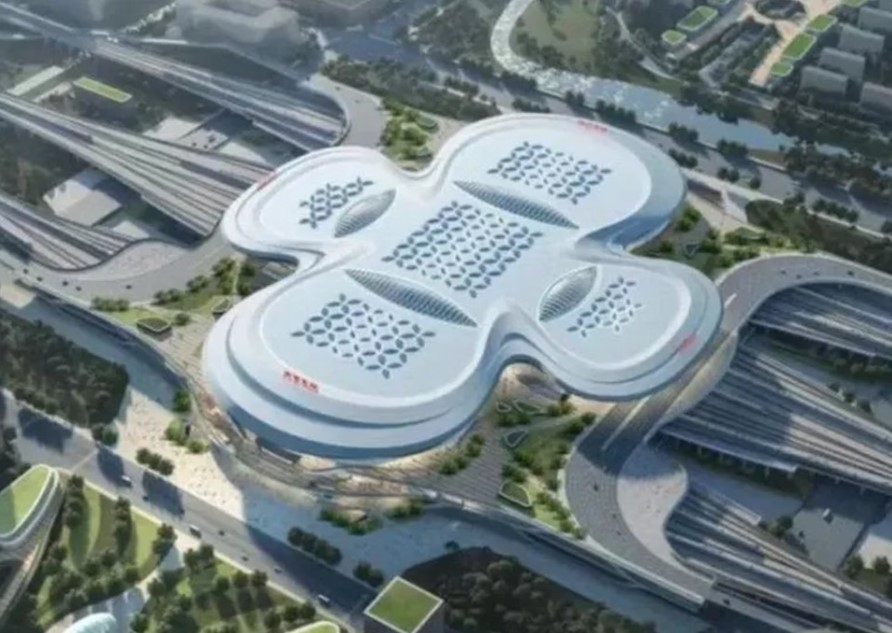 China's new train station mocked by Internet users for its 'sensitive' design 3