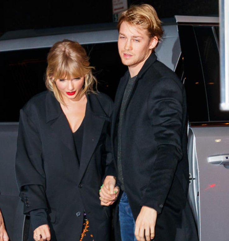 Taylor Swift's ex Joe Alwyn disables Instagram comments due to her release of new album 2