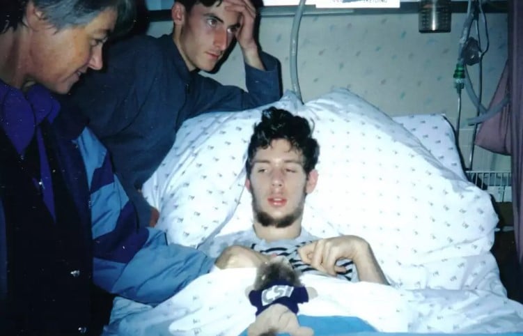 Man who wakes up from 13-year coma to tell a remarkable story 4