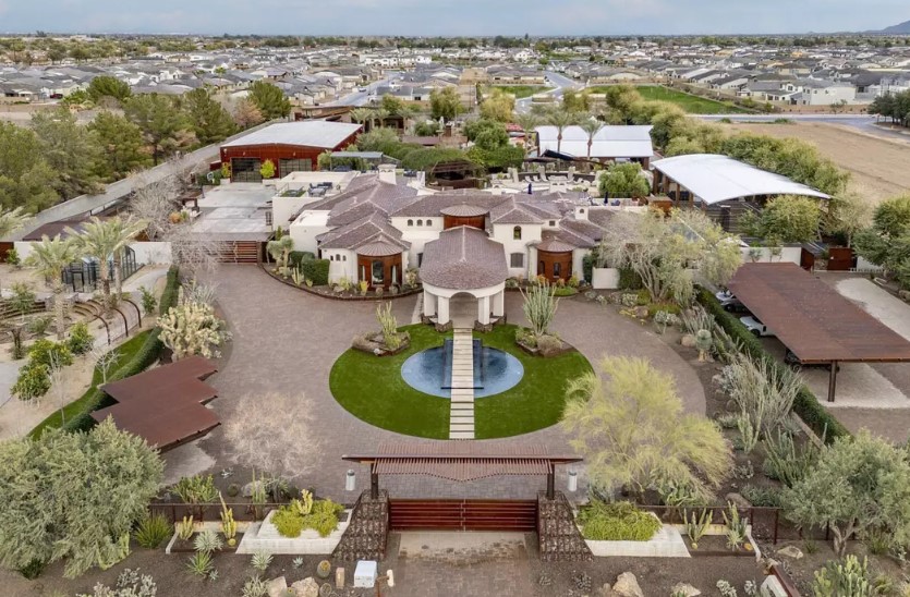 Most amenities home worth $20,000,000 leaves people in awe with what's inside 2